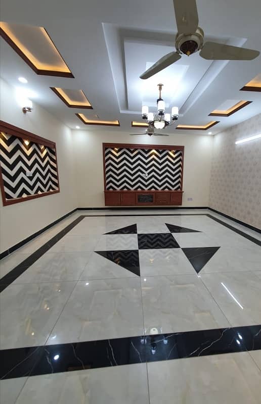 14 Marlas Tile Flooring House With Gas & Water Bore Near Kashmir Highway G-14/4 4