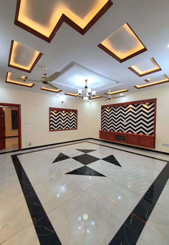 14 Marlas Tile Flooring House With Gas & Water Bore Near Kashmir Highway G-14/4 14