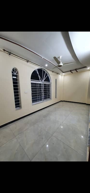 14 Marlas Tile Flooring House With Gas & Water Bore Near Kashmir Highway G-14/4 22