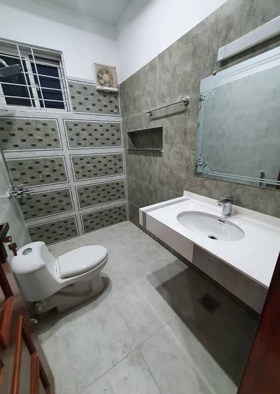 14 Marlas Tile Flooring House With Gas & Water Bore Near Kashmir Highway G-14/4 24