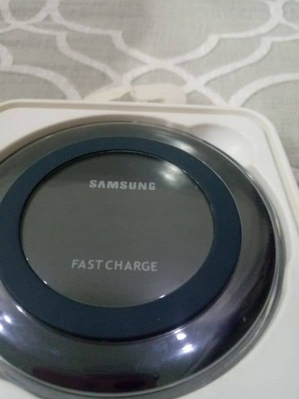 Samsung wireless charger 1