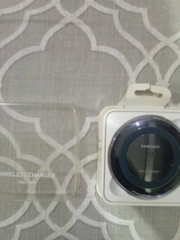 Samsung wireless charger 4