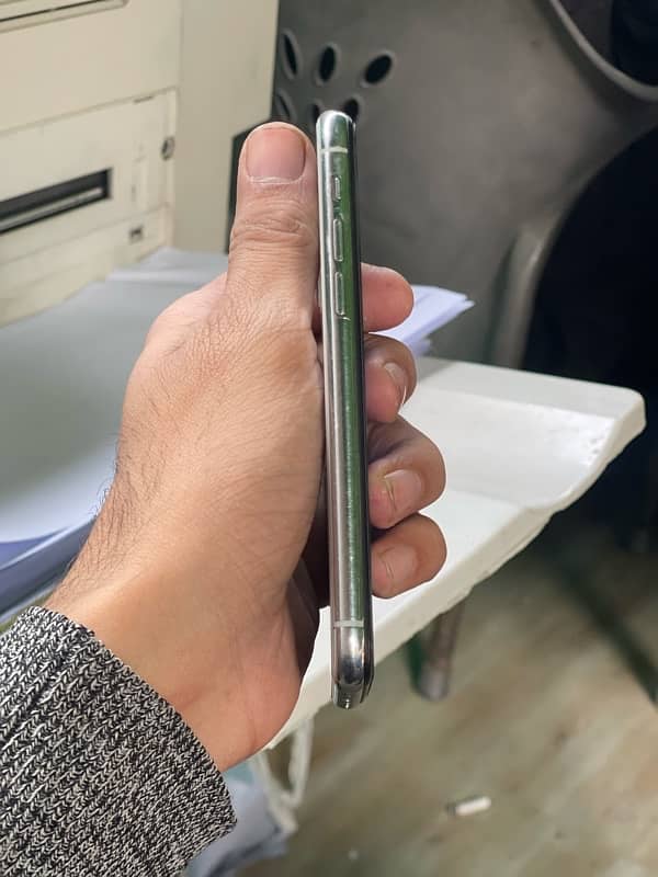 iPhone 11 Pro non pta urgent sale 5