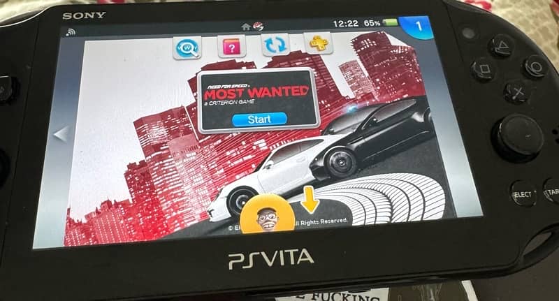 ps vita slim (10/10 condition ) 6