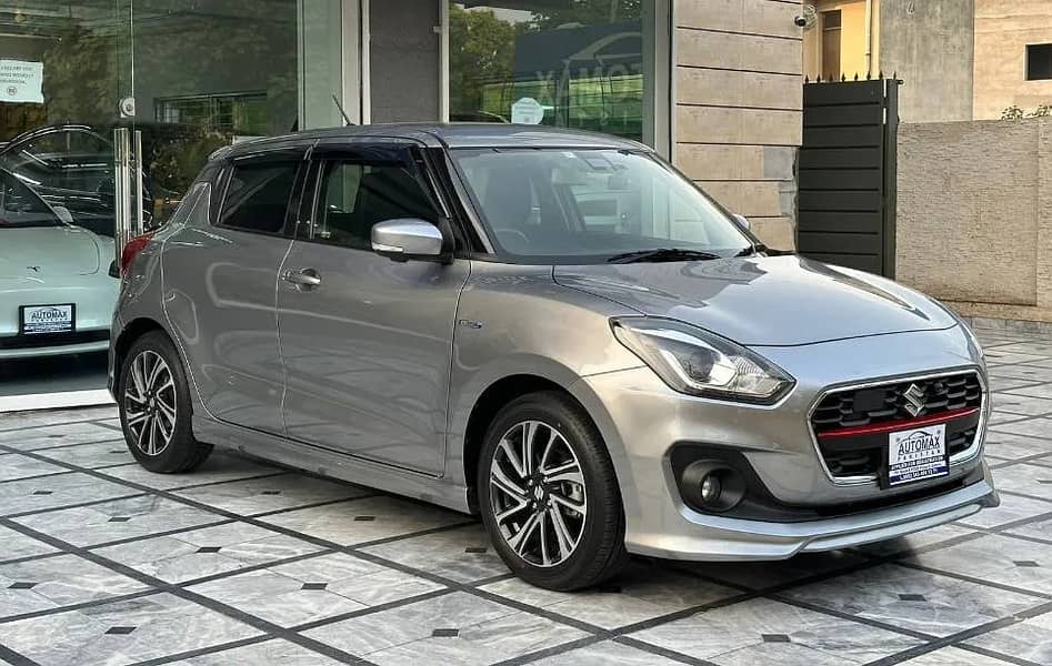 SUZUKI Swift RS 1.2 Turbo Hybrid - 2020 1