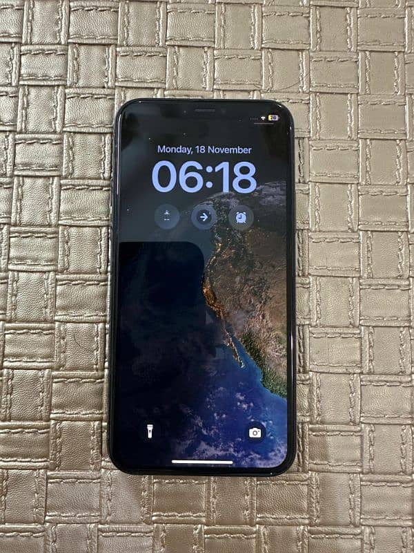 iphone 11 pro pta approved 1