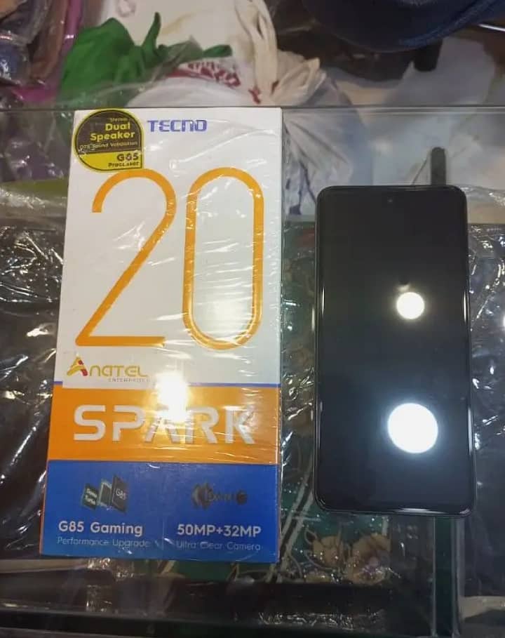 tecno spark 20 8+8 128 gb ram 0