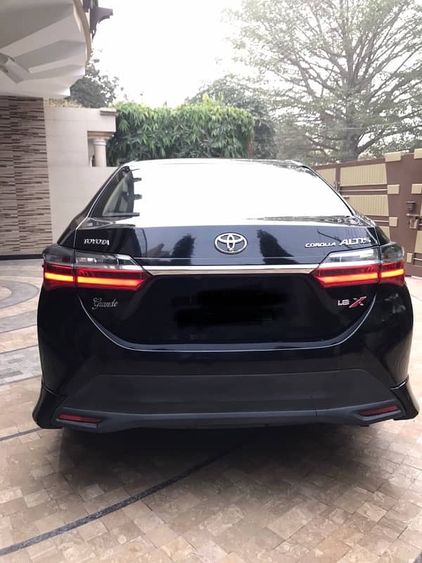 Toyota Altis Grande 2021 11