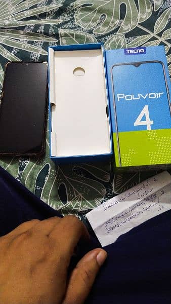 Tecno pouvoir 4 3