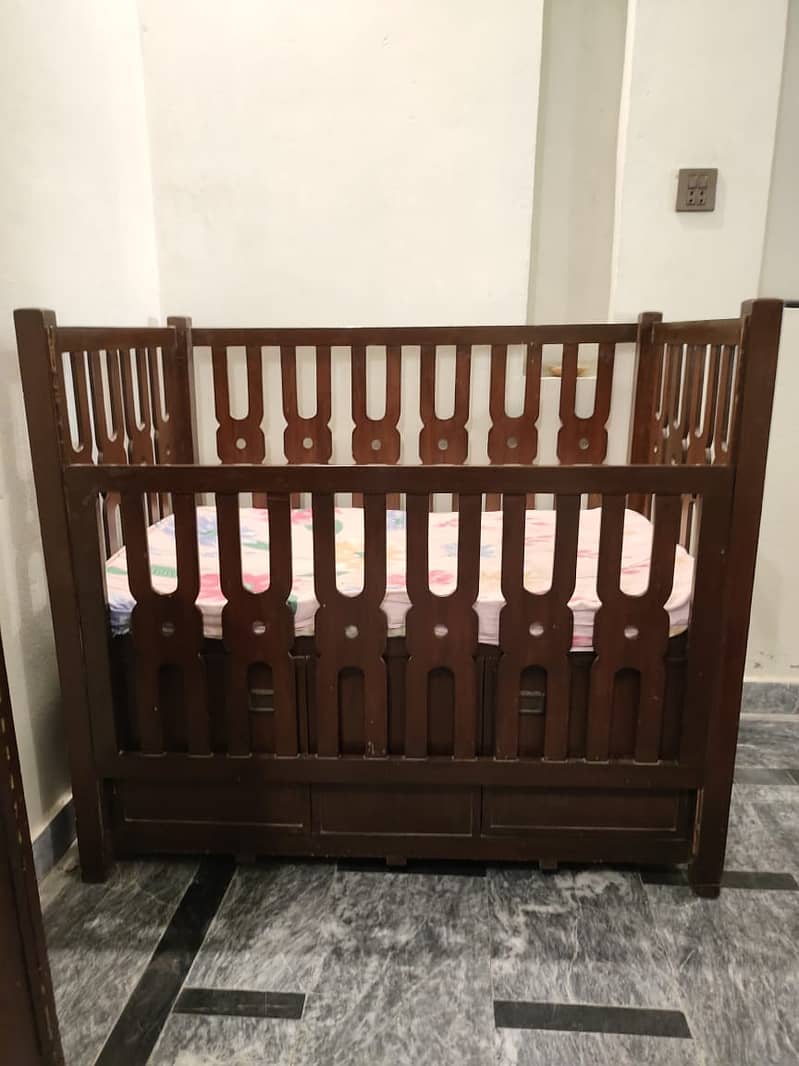 kids bed / kids cot / baby cot / baby bed/ wooden bed/ kids wooden 1