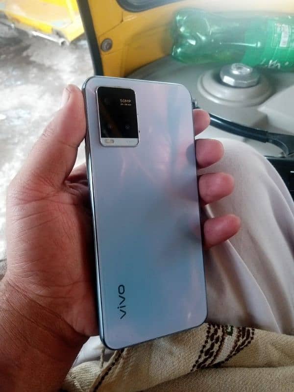 vivo y33s . . . 8gb ram 256 gb storage 2