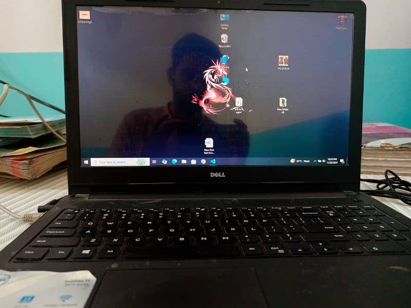 Laptop 10/9 core i3 5th generation 0