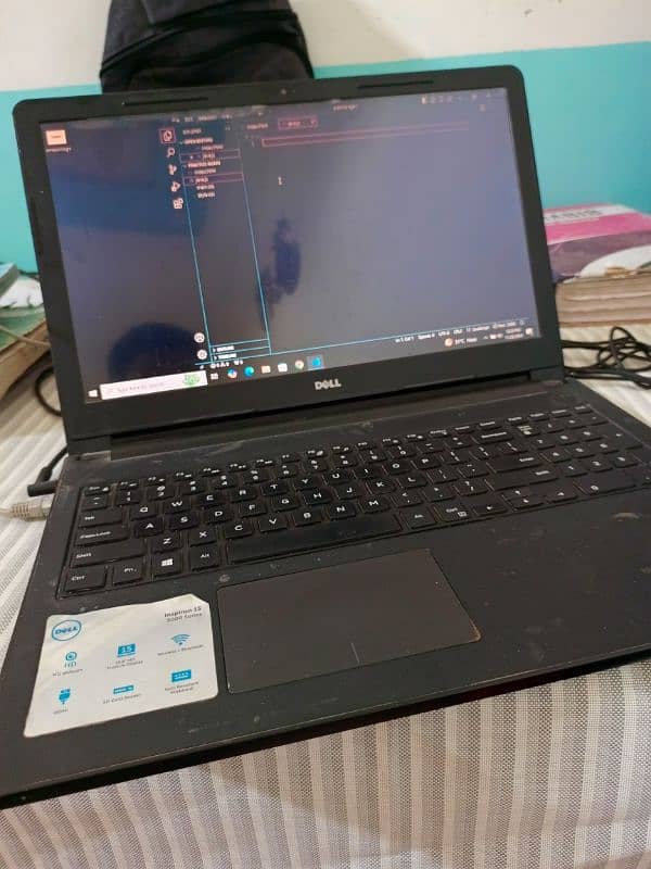 Laptop 10/9 core i3 5th generation 1