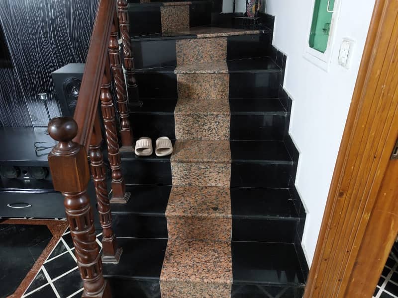 5 Marla Double Storey House Near To Emporium Mall 7