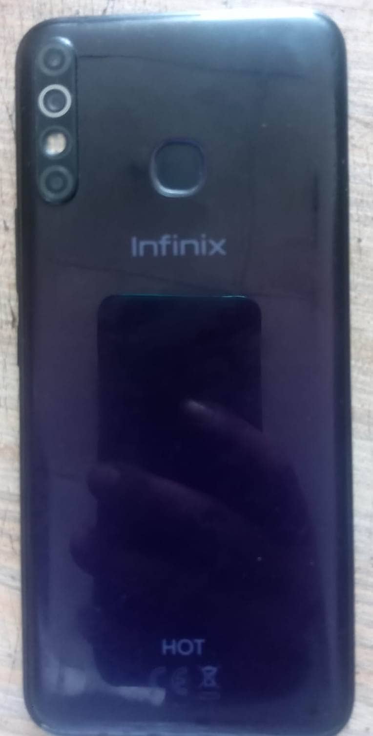 INFINIX HOT 8 4/64 FOR SALE OR EXCHANGE ONLY SET 1