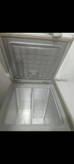 Deep freezer