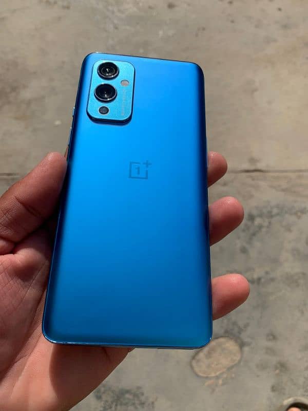 OnePlus 9 12/256 1