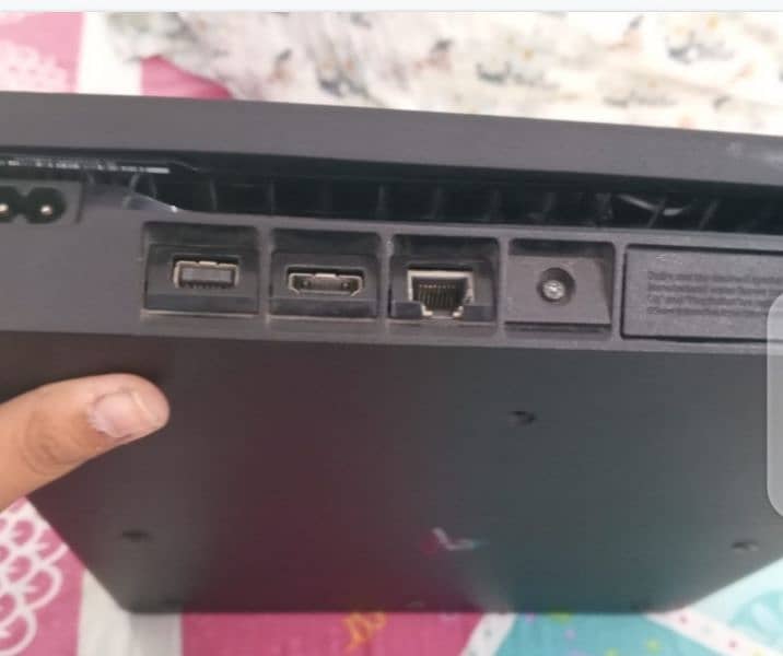 Ps4 Slim 1TB Jailbreak 11.00 With 1 controller 2