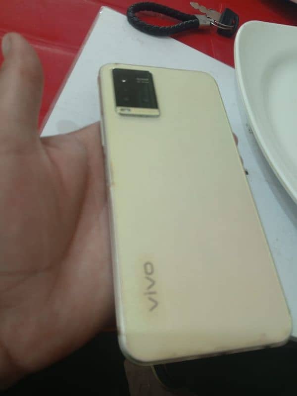 vivo y33t 9/10 1