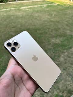 iphone 11 pro max 256gb PTA approved