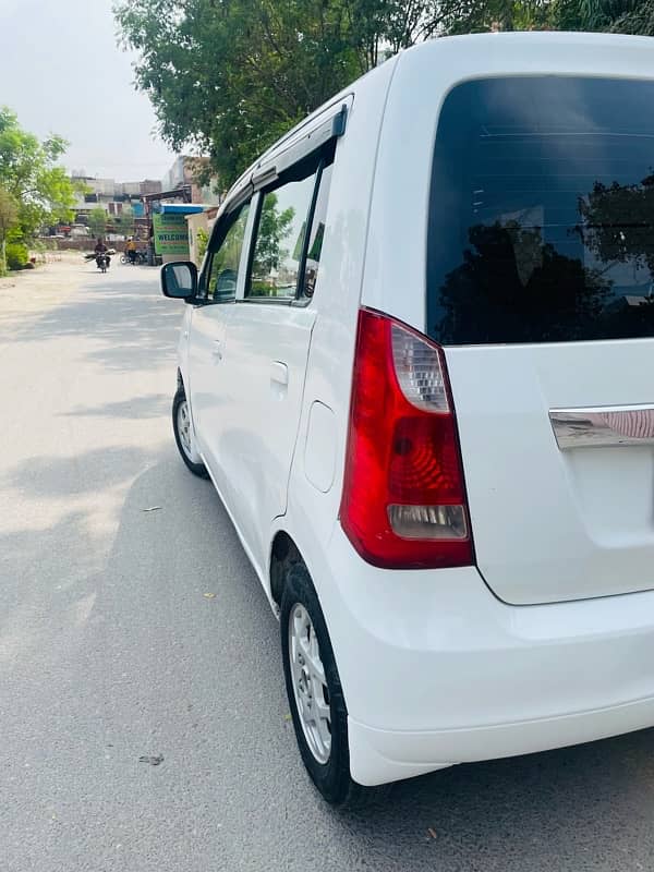 Suzuki Wagon R 2018 4