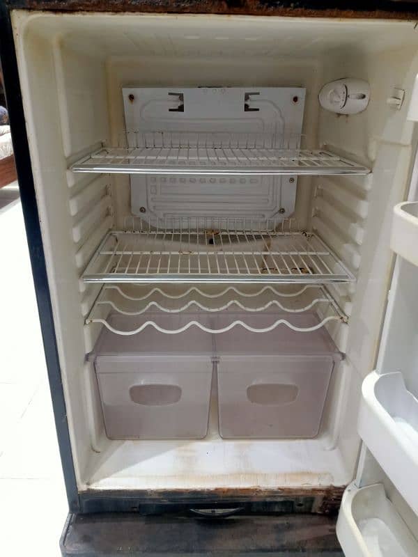 Orient Fridge for Sell 3