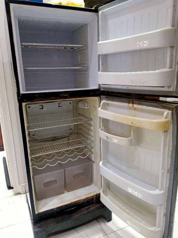 Orient Fridge for Sell 4