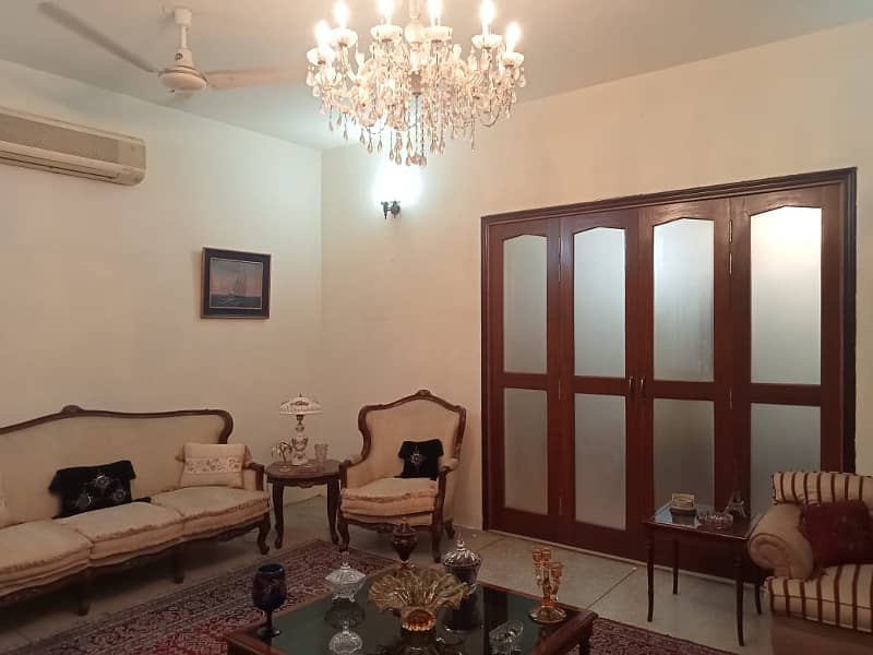 CANTT,1 KANAL LUXURY HOUSE FORE RENT GULBERG GARDEN MODEL MUSLIM IQBAL JOJAR TOWN SHADMAN GOR UPPER MALL LAHORE 16