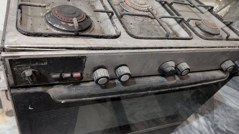 Cooking Range for urgent sale 1