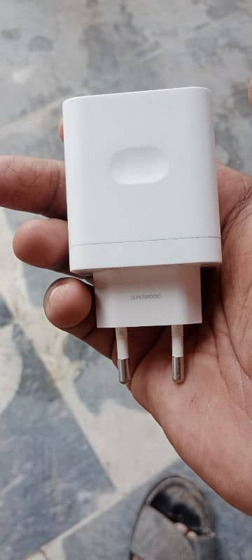 oppo a38 33w original charger with genuine cable 3