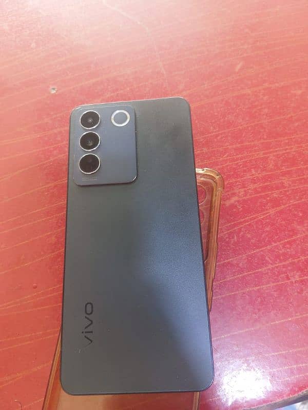 vivo v27e with box and charg 44w 2