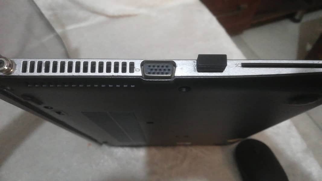 Hp Laptop Elitebook  8g ram 820 G1 3 battery core i5 for sale 5