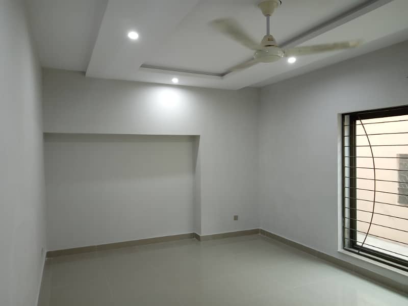 CANTT,12 MARLA OFFICE FOR RENT GULBERGU UPPER MALL SHADMAN GOR GARDEN TOWN LAHORE 4