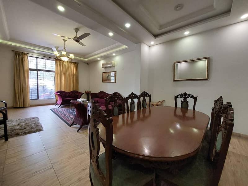 CANTT,EXECUTIVE LUXURY FURNISHED LUXURY HOUSE FOR RENT GULBERG GARDEN TOWN SHADMAN GOR LAHORE 7