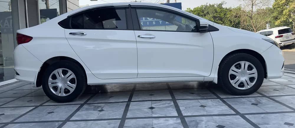 HONDA City i-VTEC Automatic - 2022 3