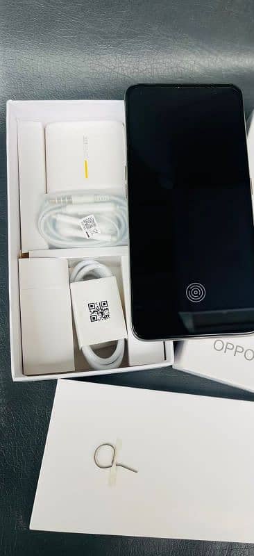 Oppo reno 2F (8/256) urgent sale  0/3/0/9/6/7/8/8/1/3/6 3