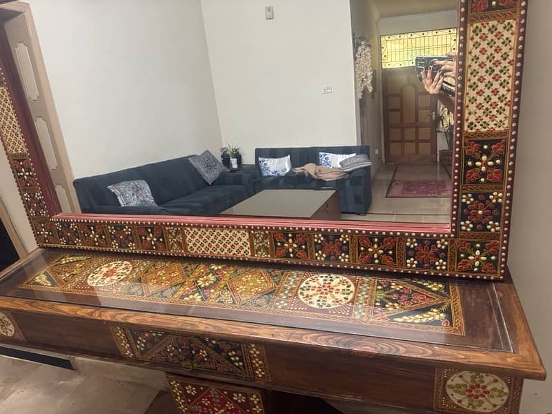 Brand new swati console and mirror set 1