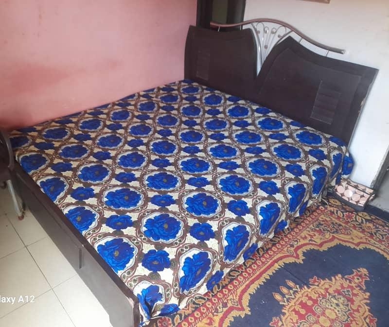 DOUBLE BED URGENT SALE 0