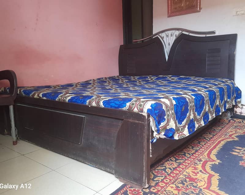 DOUBLE BED URGENT SALE 3