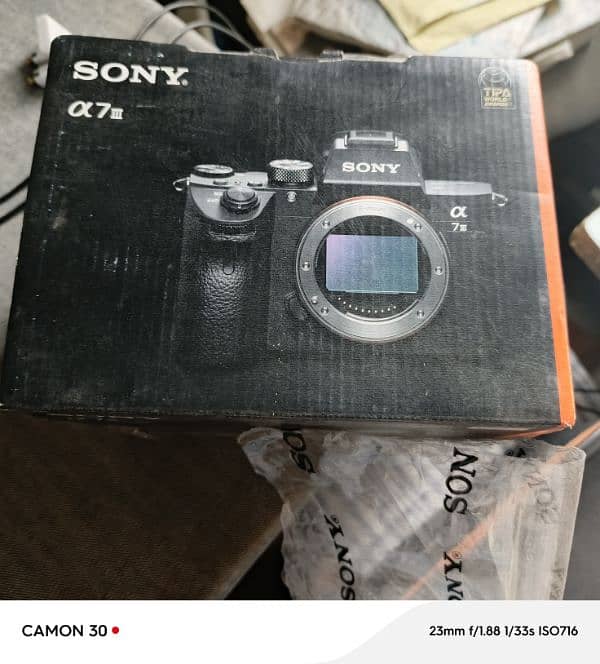 sony a7iii only body 10/10 330000 4