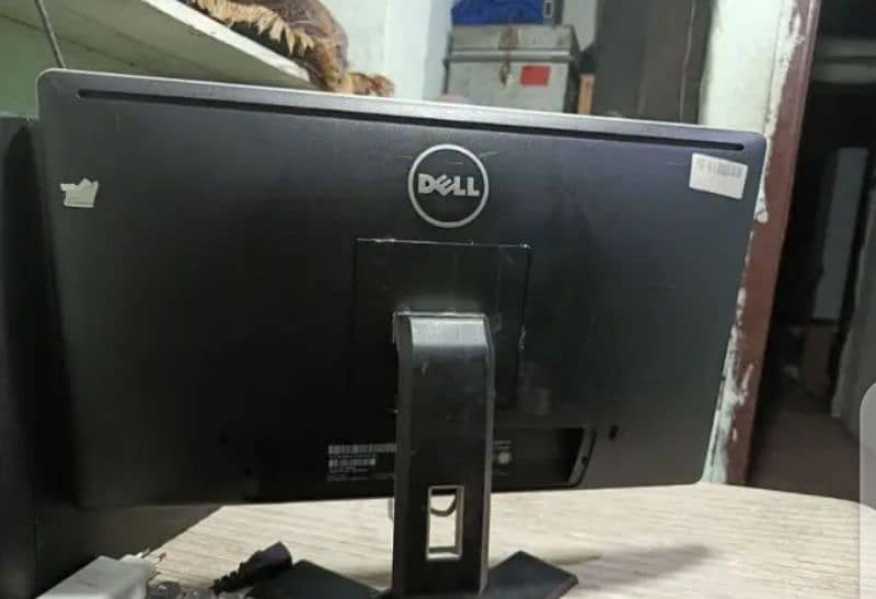 Dell LED 24inch screen mai 4line hai 1