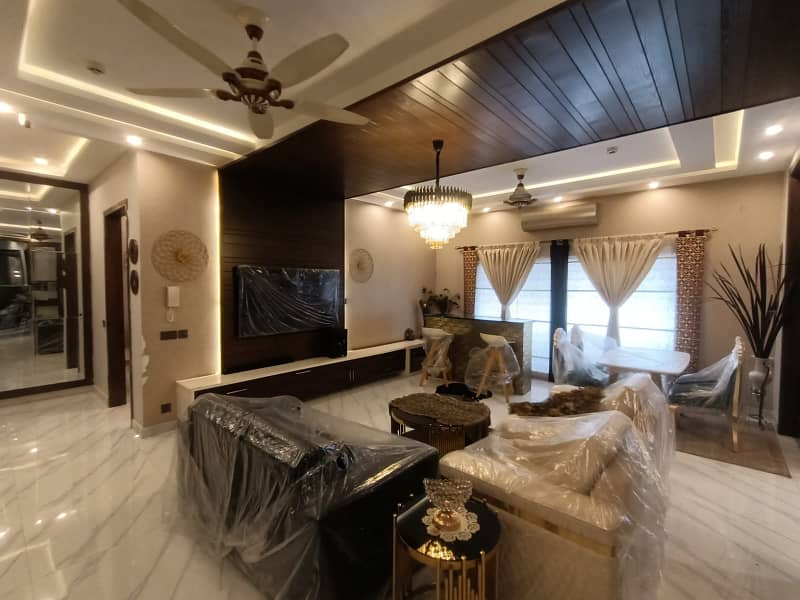 One Kanal Luxurious Bungalow Near Park DHA Phase-5 13