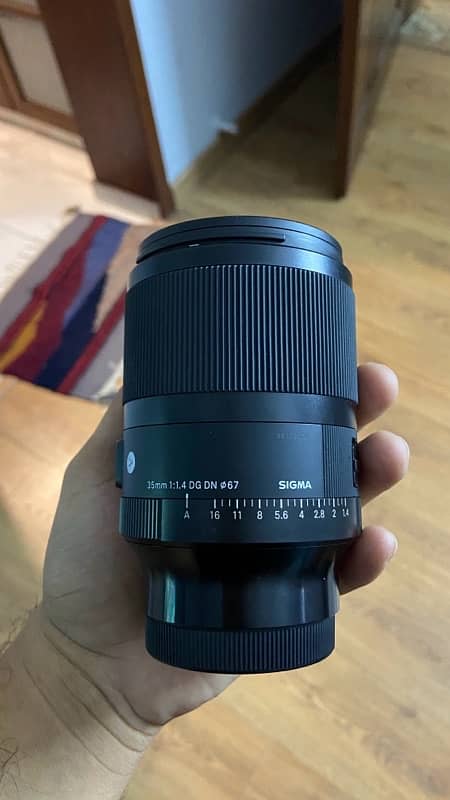 Sigma 35mm 1.4 DG DN Art lens Emount for sony 4