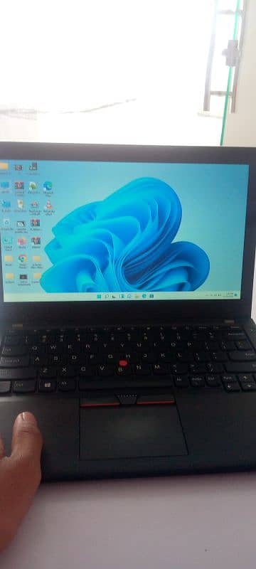 Lenovo i5 6th generation 8 256 1