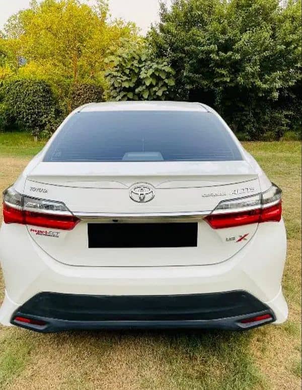 Toyota Corolla Altis 2021 4