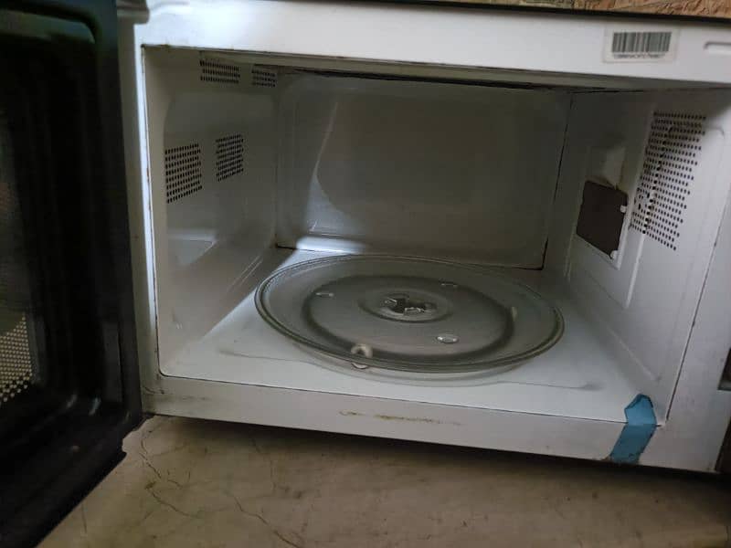 Dawlance Microwave oven 1