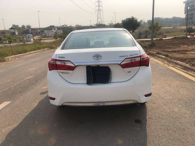 Toyota Corolla Altis 2017 13