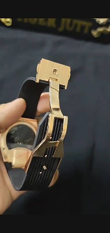 Watch in Man New branded 4