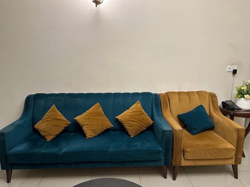 8 Seater Sofa | Puffies | Centre tables 3