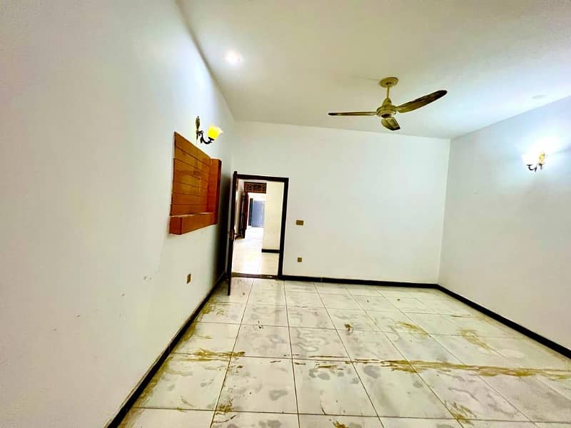 8 MARLA FULL HOUSE FOR SALE WITH GAS IN CDA APPROVED SECTOR F 17 MPCHS ISLAMABAD 14